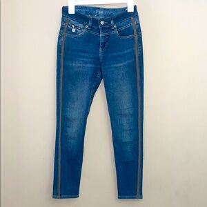 MAC Hemp Denim Jeans with Gold Accents